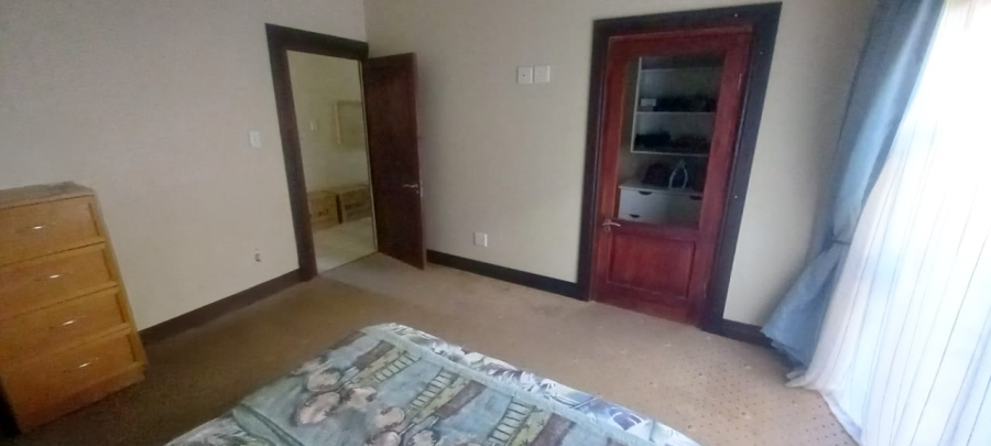 To Let 4 Bedroom Property for Rent in Riebeeckstad Free State